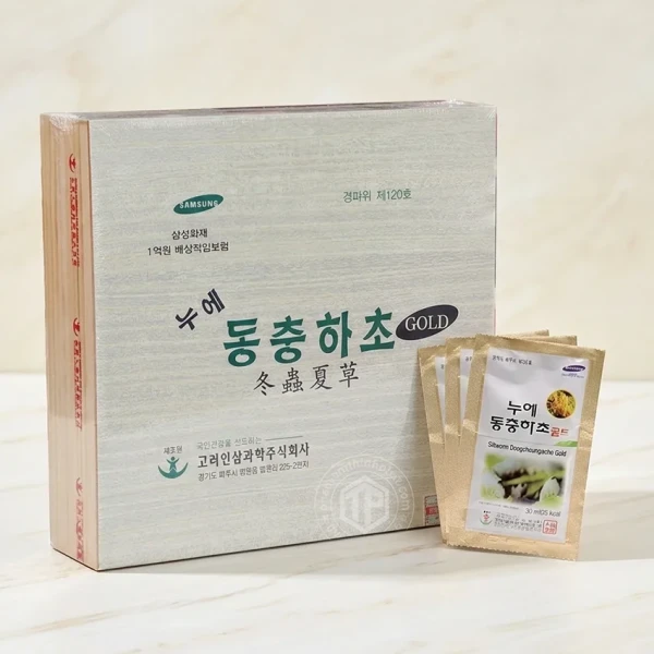 Nước đông trùng hạ thảo Hàn Quốc hộp gỗ 60 gói