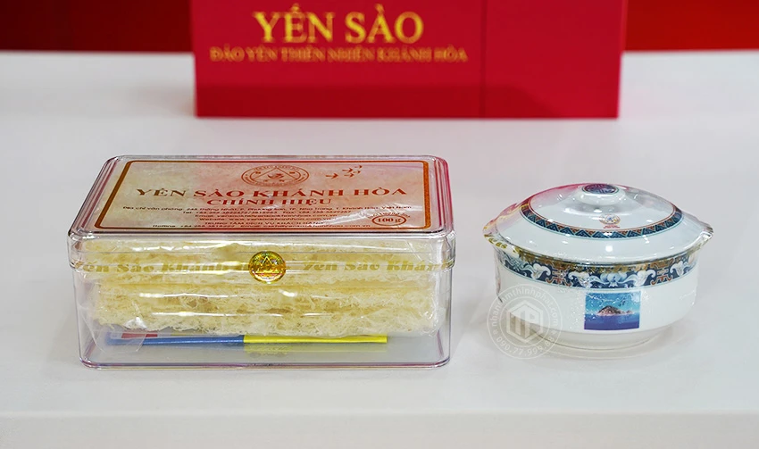 Tổ Yến Sào Khánh Hòa yến đảo thiên nhiên mẫu hộp quà tặng 100g - 014G