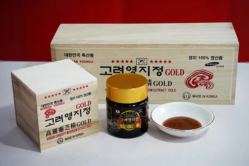 Cao linh chi sao đỏ Hàn Quốc Gold hộp gỗ 3 lọ x 120g